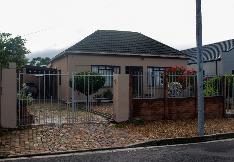 2 Bedroom Property for Sale in Bo Oakdale Western Cape